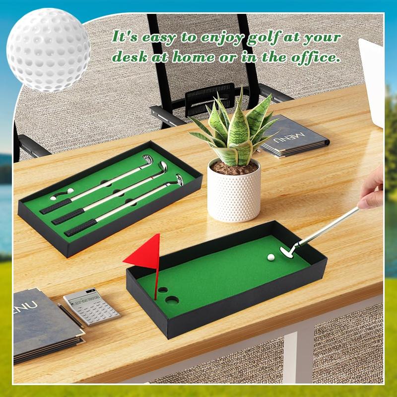 Mini Golf Pen Set, 1 Set Funny Imitation Golf Course Pen Box Gift Set with 3counts Golf Club Pens, Mini Golf Balls,golf Green Box and Flag, Golf Pen Gift Set for Adults Coworkers Men