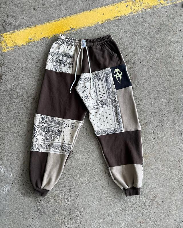 You Can't Kill The BooGeyMan Halloween Joggers, The SLasher Halloween Jogger Pants, Halloween SweatPants, Fall Winter Pants, Jogger Pant For Men, Patchwork Joggers Halloween