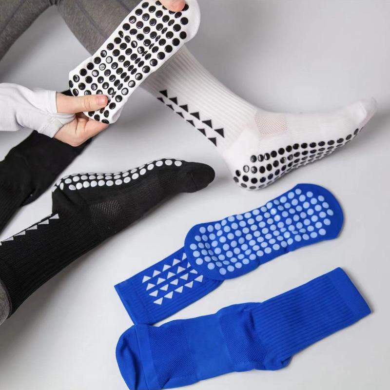 1 pair of sports socks, sweat absorbing, non slip, comfortable and breathable, suitable for men's basketball training,