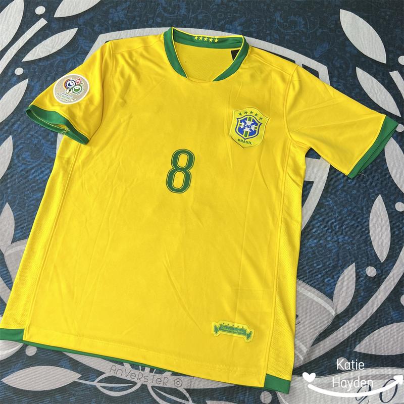 2002 World Cup Brazil Retro Jersey Kaka No.8 Soccer Jersey