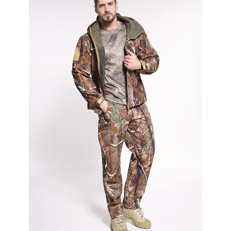 Ultimate Camouflage Two-Piece Suit for Men - Windproof, Waterproof, Fleece-Lined, Hooded, Multi-Pocket, Fall Winter Sports & Outdoors Wear with Maximum Warmth and Protection